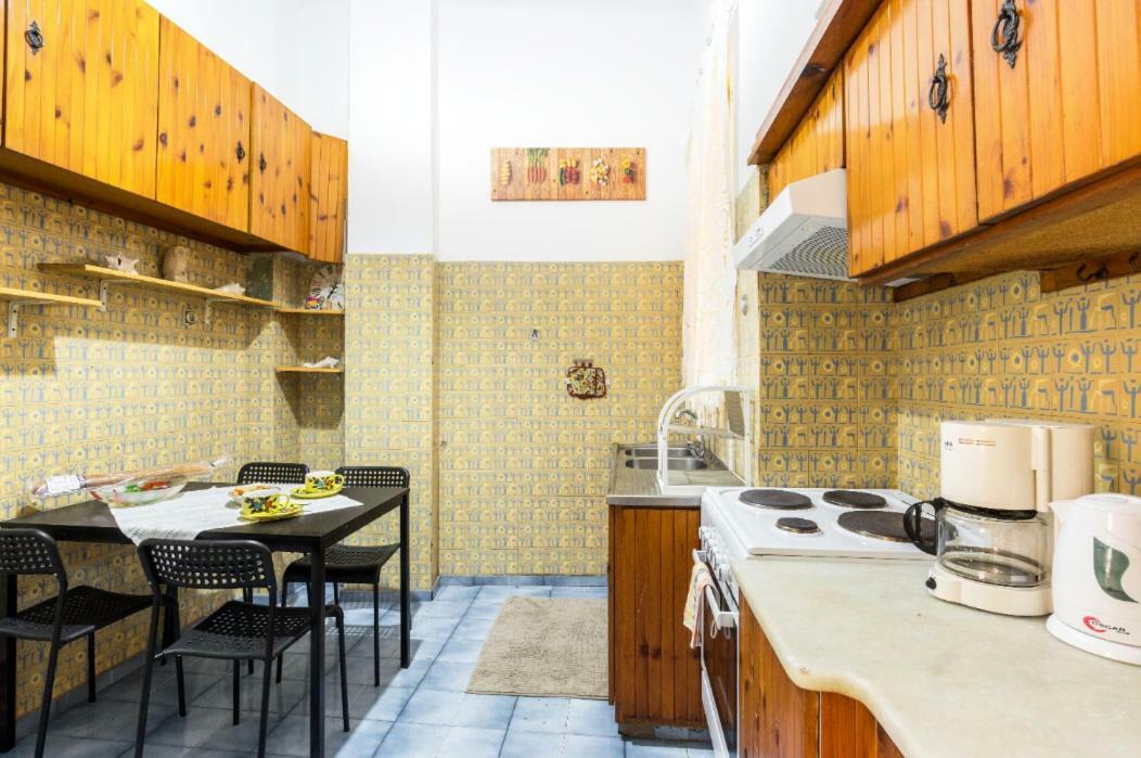 Beautiful Appartment Under Akropolis! Athene Buitenkant foto